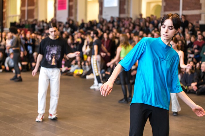 web-2019.michelerizzoperformance2februari.stedelijkmuseumasterdam.33-uai-720x480